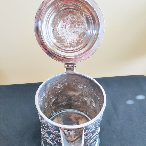 Vintage Rideau Ice Water Pitcher Silverplated & Etched with Handle, Lid & Spout - Picture 8 of 16